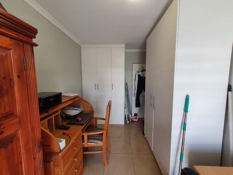 2 Bedroom Property for Sale in Burgundy Estate Western Cape